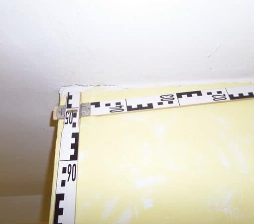 Beweissicherung vor Baubeginn Kontrolle Innenräume auf Deckenrisse